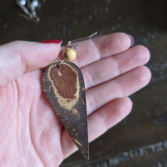 Vintage Lot of 2 Pairs Wood Dangle Earrings Boho Earthy Artsy Retro MCM Brown - Picture 6 of 7